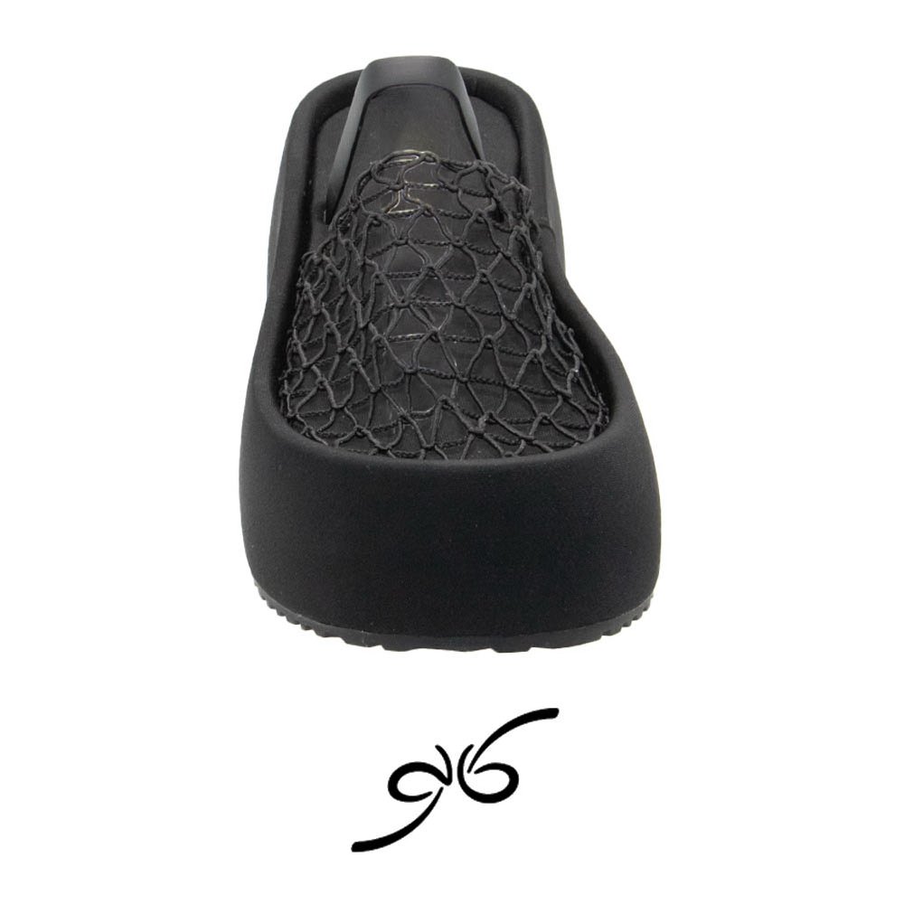 کفش توری لژدار زنانه