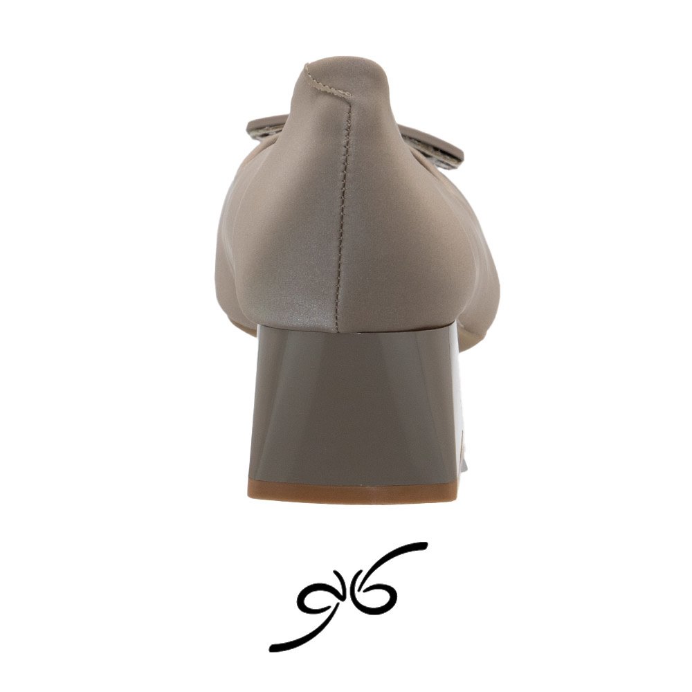 کفش زنانه و دخترانه کوکو