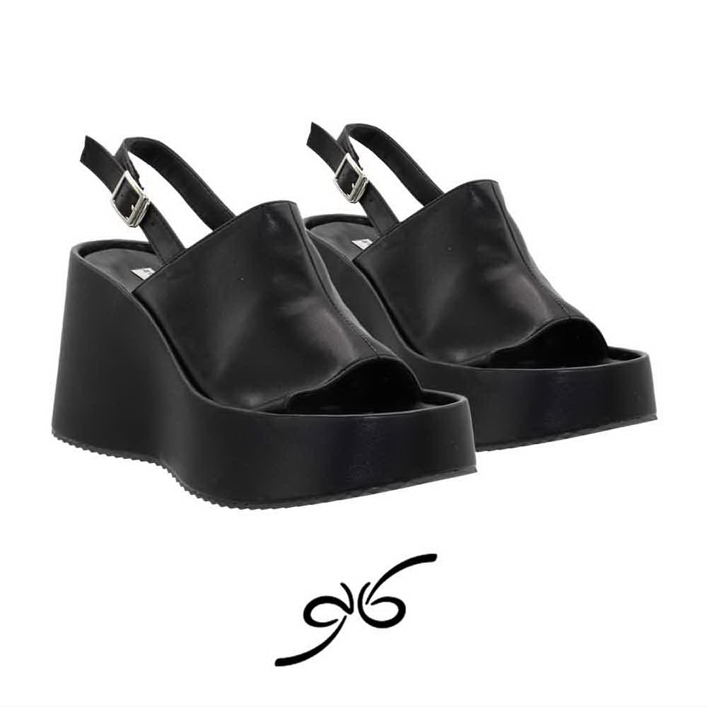 کفش لژدار زنانه