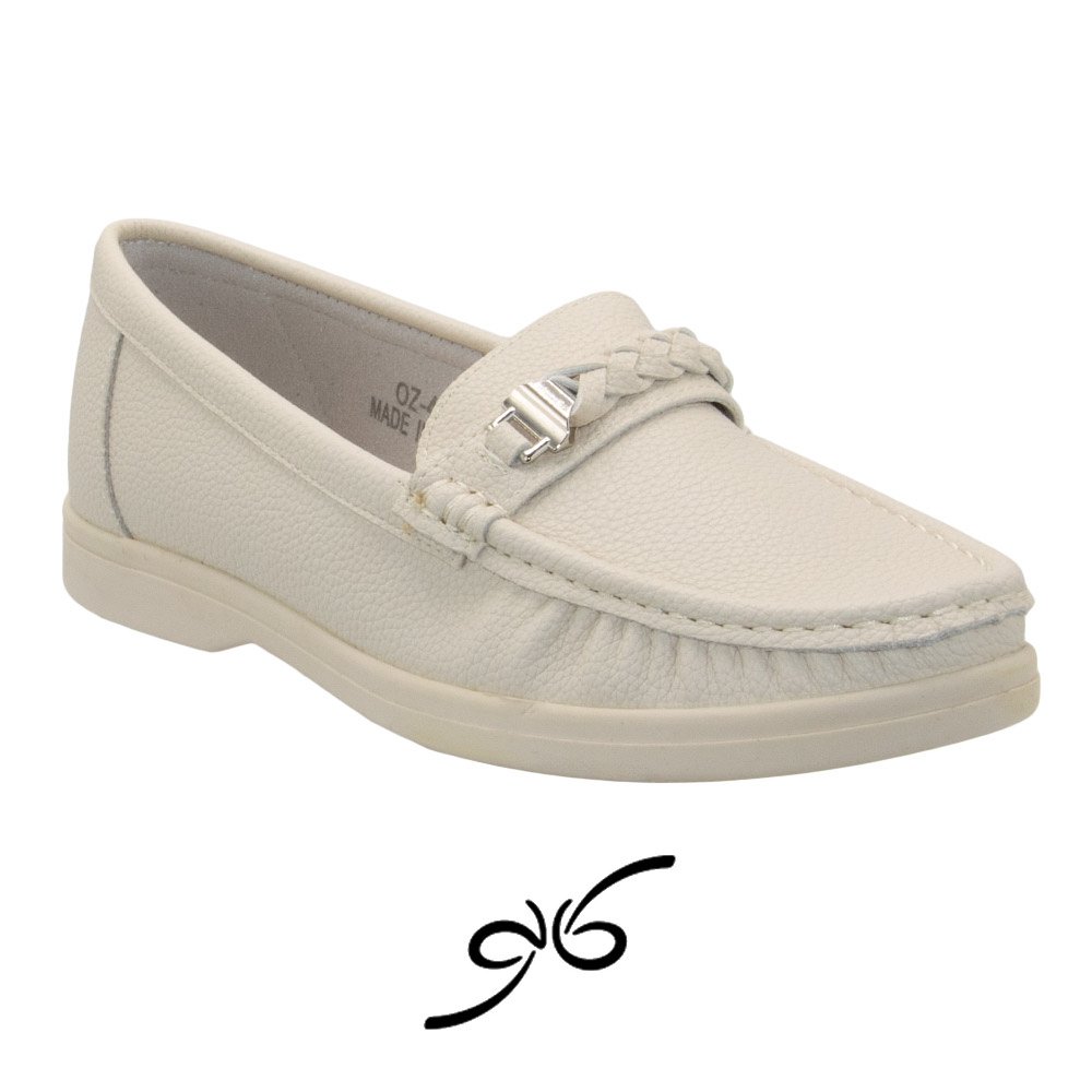 کالج زنانه پاشنه دار