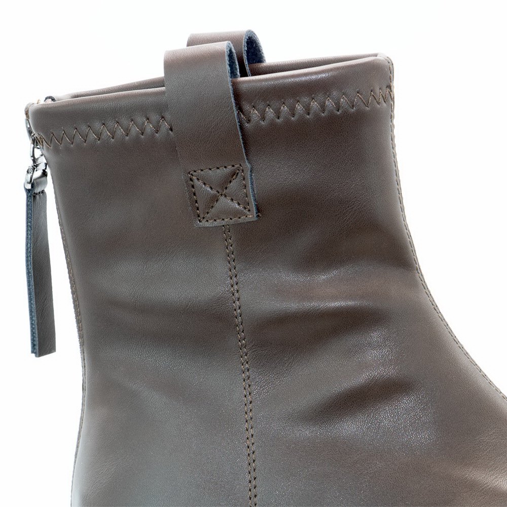 بوت چرم زنانه کالو