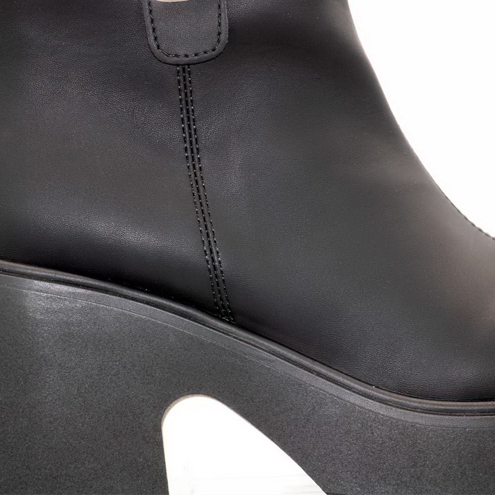 کفش زنانه شیک پاشنه دار